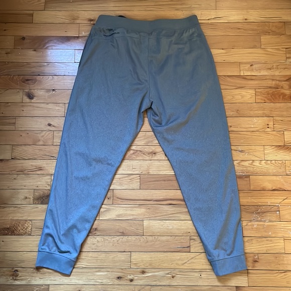 Men’s Under Armour Sweatpants - Picture 5 of 6